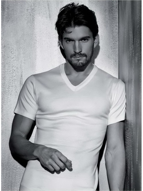 Футболка мужская Enrico Coveri ET 1201 uomo mezza manica scollo V