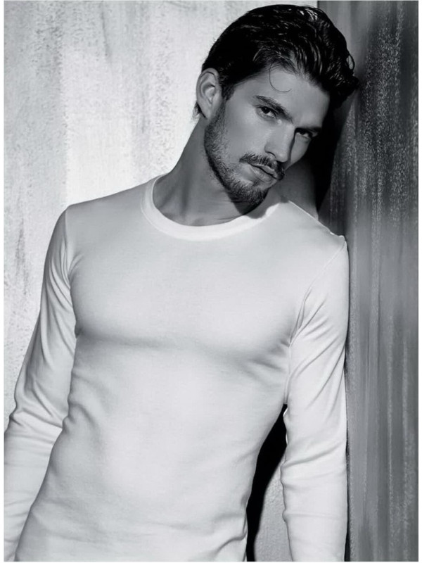 Футболка мужская Enrico Coveri ET 1204 uomo manica lungo girocollo