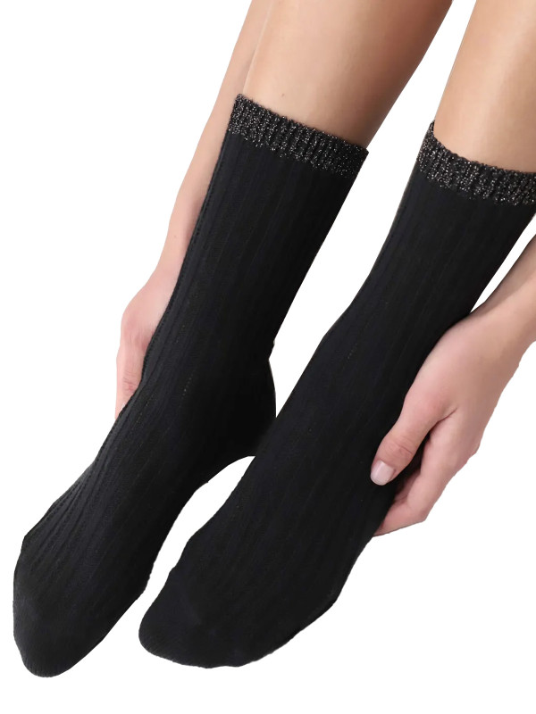   Носки OROBLU JASMINE: идеальное сочетание мягкости хлопка и высокого качества шерсти альпаки